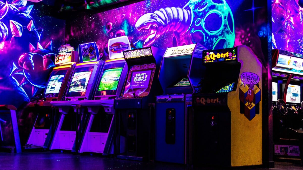 A line of arcade games at NQ64
