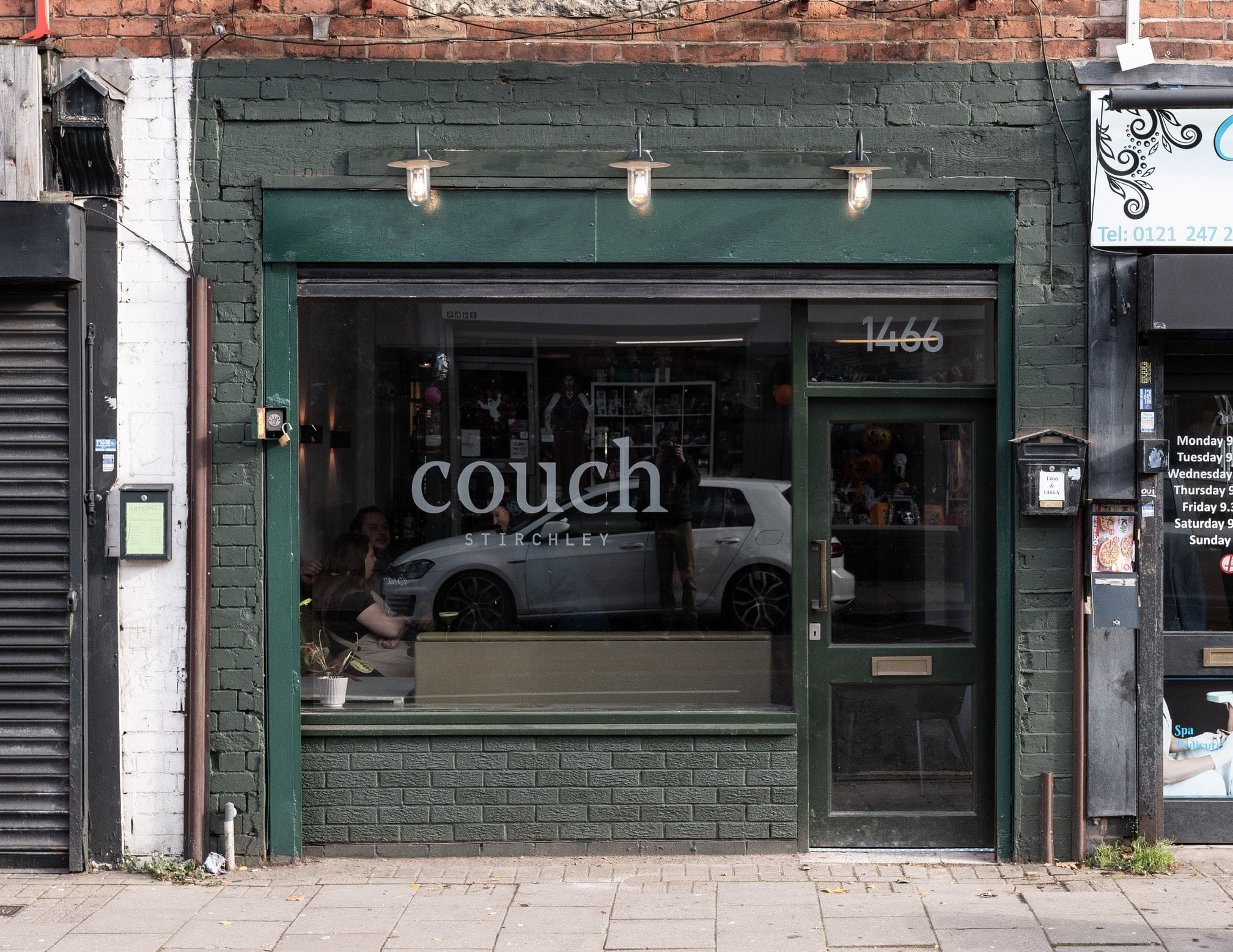 The exterior of the cocktail bar Couch in Strichley