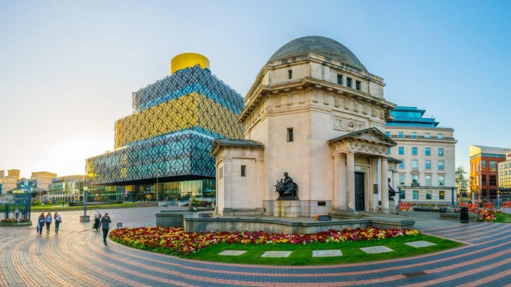 Hall of Memory, Library of Birmingham and Baskerville house, in Birmingham, some of the best things to do in birmingha,