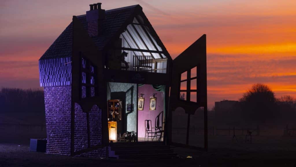 A haunted doll house at Alton Towers